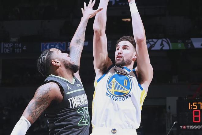 首先归功于 首先归功于